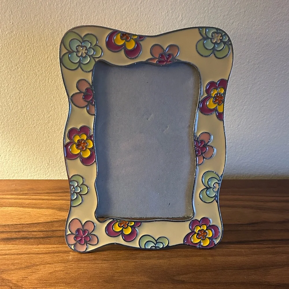 Sonoma Metal Boho Multi Color Flower photo frame 6” X 7 1/2” - Picture 2 of 7